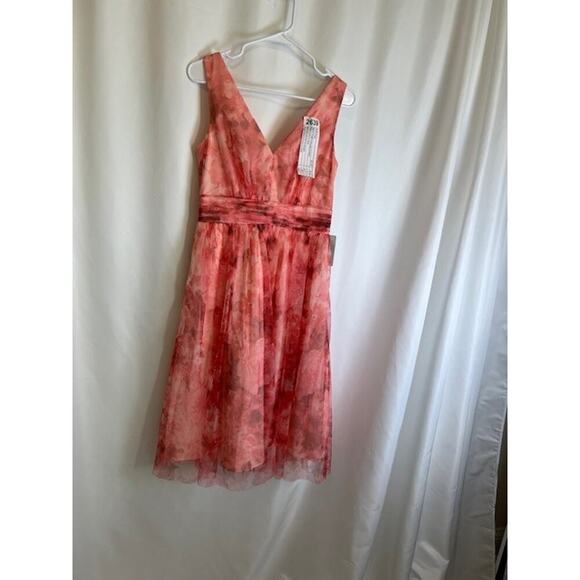 Eliza J Dress Overlay Sleeveless Halter Top A Line V Neck Gauzy Size 6 MSRP $156 - Picture 1 of 9